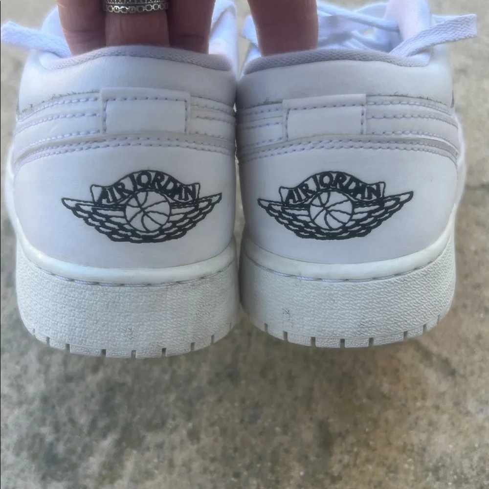 Nike Air Jordan 1 GS White Low Top Sneakers Women's Size 7